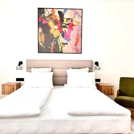 Modern 2 Bedroom In Centre, Free Parking * Sarajevo