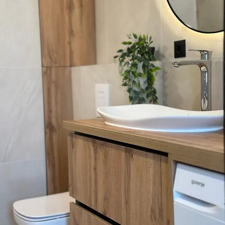 Modern 2 Bedroom In Centre, Free Parking Apartamento Sarajevo