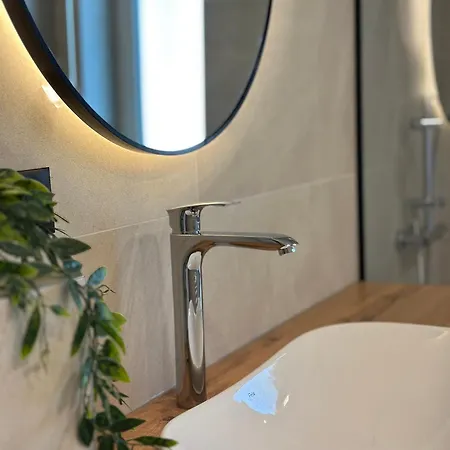 Modern 2 Bedroom In Centre, Free Parking Apartamento *
